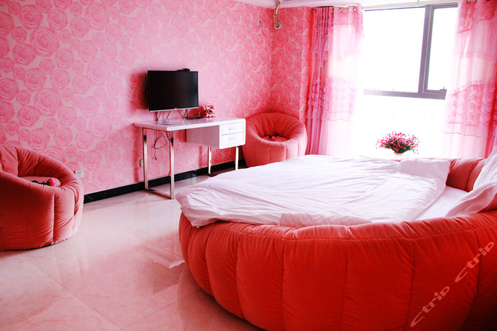 【万达广场】尊享石家庄四友佳季主题酒店浪漫