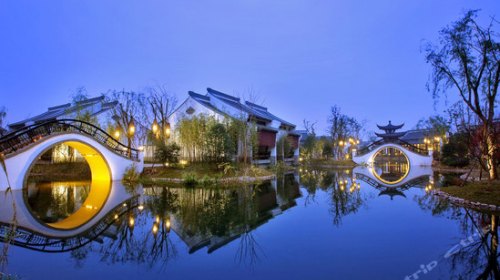 九游体育- 九游体育官方网站- 九游娱乐APP下载- 助力世界杯张家界旅游超全攻略来袭！张家界五天四晚详细行程攻略张家界本地导游推荐快快收藏。