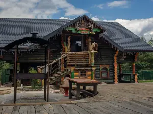 Farmstead Medvezhya Zavala