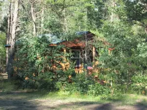 Best Bear Lodge & Campground