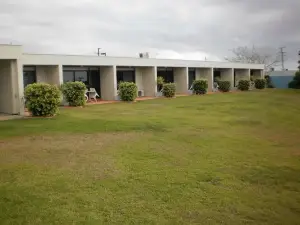 Tannum Sands Hotel / Motel