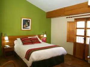 Hotel Rey Don Jaime