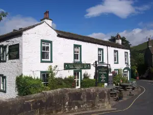 The Racehorses Hotel