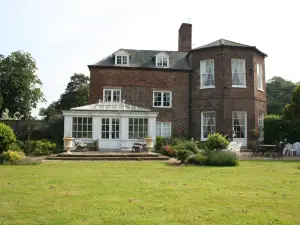 Walcot Hall Estate