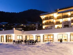 โมลาริส ลอดจ์