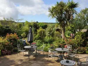 Wolfscastle Country Hotel