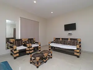 Seamens Club N Hotel