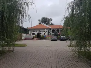 Sobri Halaszcsarda es Panzio