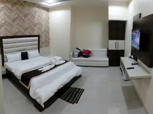 Hotel Prakshi Palace