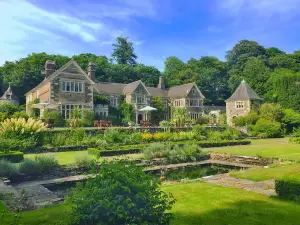 Lewtrenchard Manor