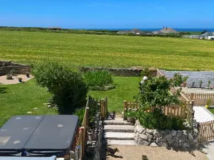 Trevarrian Lodge