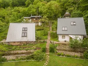 Herzegovina Lodges Boracko Jezero