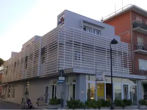 Hotel Trevi
