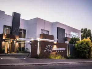 Adelante Lodge