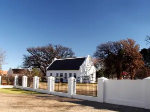 Presidensie Guest Rooms