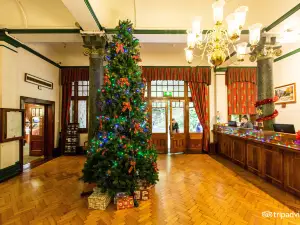 Jenolan Caves House