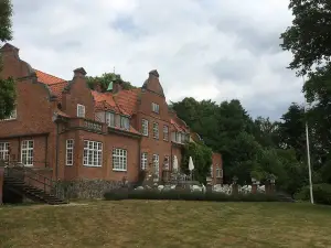 Sauntehus Castle Hotel