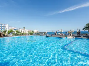 アラテーナ ロックス ホテル