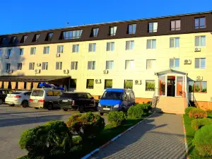 Orange Hotel