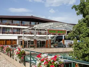 Hotel Jezero