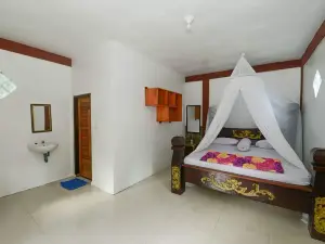 Batu Kapal Guest House & Jungle Trekking