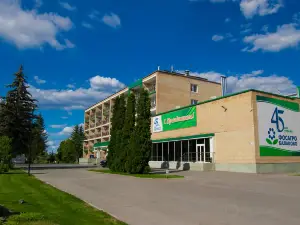 Sanatorno-Gostinichnyy Kompleks "Izumrud"