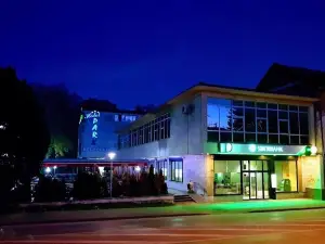 Park Hotel