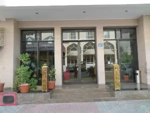 Delmon Hotel Apartments