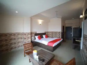 Capital O 15561 Corporate Villa