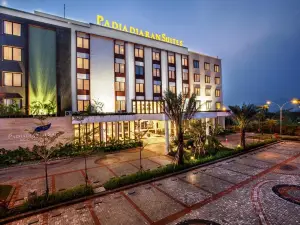 ปัดจาจารันสวีทส์ - รีสอร์ทและห้องประชุม