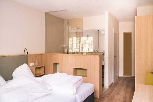 Flora Hotel & Suites Promo Code