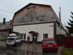 勾斯緹世卡賓館