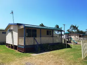 Amaroo Resort