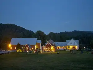 樂羅爾農場旅館