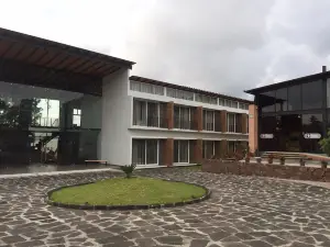 Hotel Rancho Tabachines