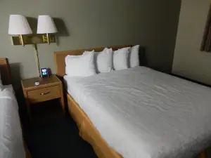 Quality Inn & Suites Castle Rock SW Denver