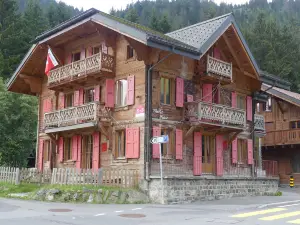 Chalet Suisse Bed and Breakfast