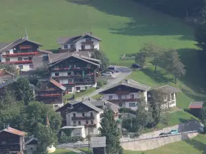 Das Kleine Berghotel