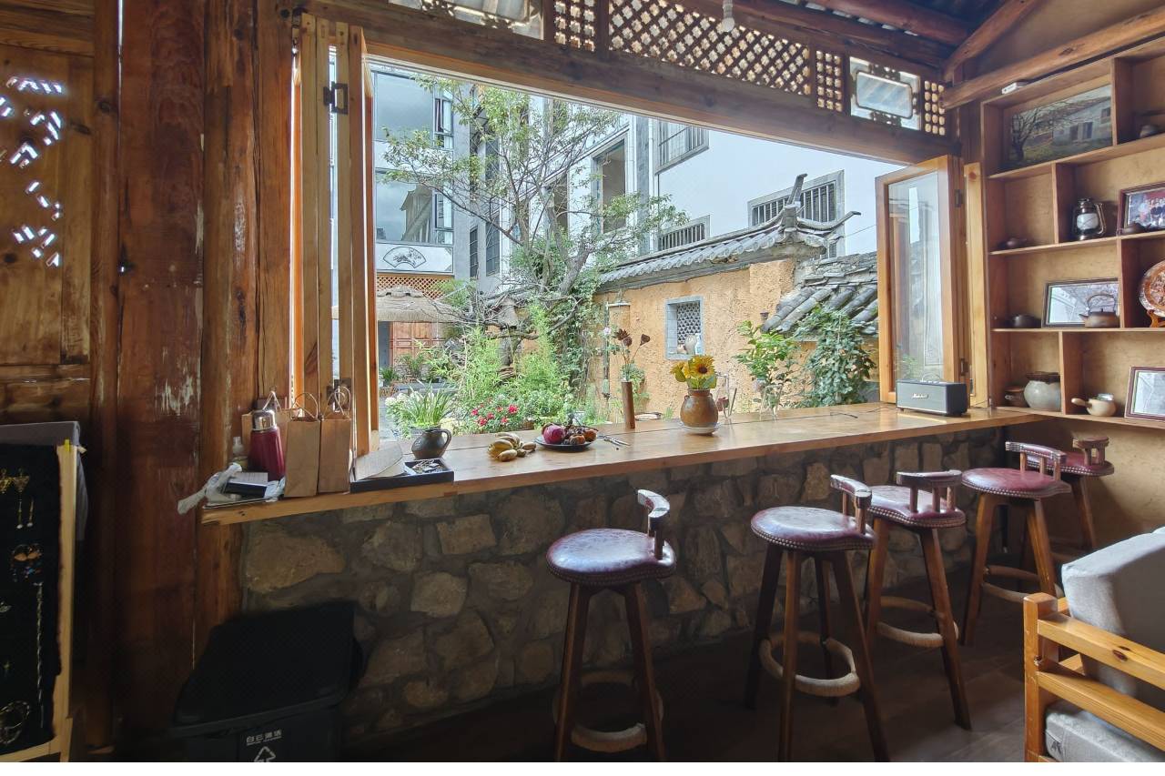 住客实拍 景迈山-清碧-榻榻米双床房I亚朵零压深睡+120寸投影