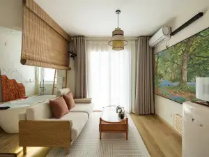 YunQiShi Boutique Homestay(Taikoo Li Branch)