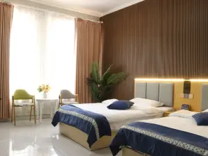Helan Hongyuan Apartment Hotel