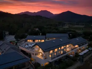 Sanshan Laichi · Xialang Valley Homestay (Mount Luofu)