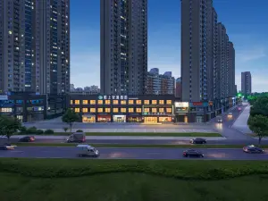 陌上輕雅酒店（新鄉新飛大道店）