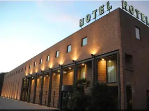 โรงแรมวิลลา จูลัยตตา