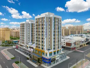 Rezen Huasheng Hotel (Daqing East Station Fourth Middle School)