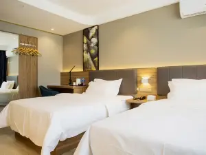 7 Days Premium Hotel (Dingzhou Zhongshan Road Railway Station)