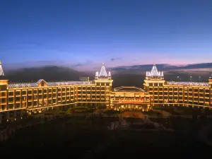 Hubei Culture & Tourism Lingling Grand Hotel