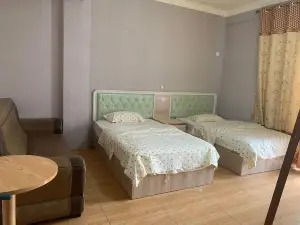 Qinzhou Ronghua Guesthouse