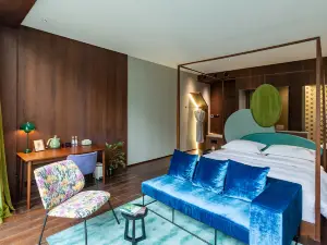 Bailuwan Resort