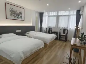 Qingfeng Mountain House Homestay